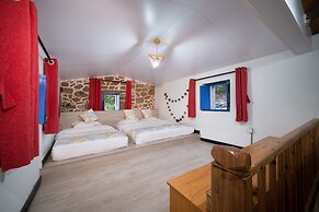 Pingtan Travel Notes Cat Head