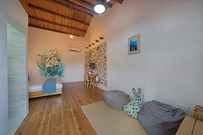 Pingtan Travel Notes Cat Head