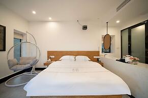 Pingtan Travel Notes Cat Head