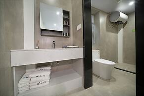 Pingtan Travel Notes Cat Head