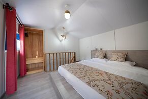 Pingtan Travel Notes Cat Head