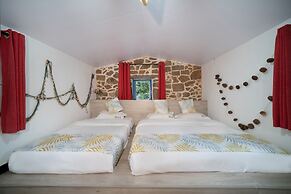 Pingtan Travel Notes Cat Head