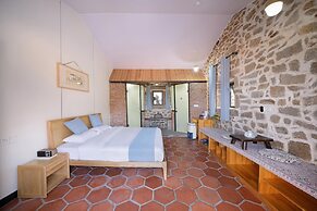 Pingtan Travel Notes Cat Head