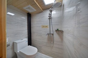 Pingtan Travel Notes Cat Head