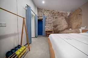 Pingtan Travel Notes Cat Head