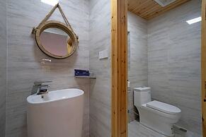 Pingtan Travel Notes Cat Head