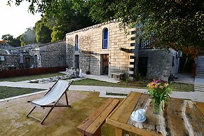 Pingtan Travel Notes Cat Head