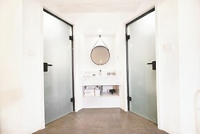 Pingtan Travel Notes Cat Head