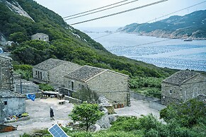 Pingtan Travel Notes Cat Head