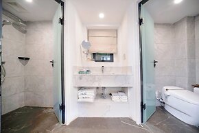 Pingtan Travel Notes Cat Head