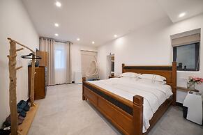 Pingtan Travel Notes Cat Head