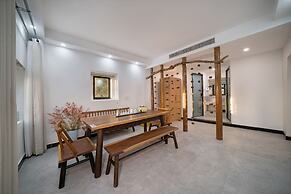 Pingtan Travel Notes Cat Head