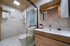 Pingtan Travel Notes Cat Head