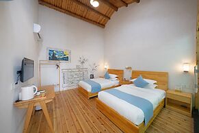 Pingtan Travel Notes Cat Head