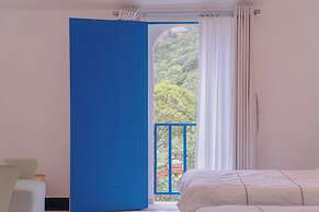 Pingtan Travel Notes Cat Head