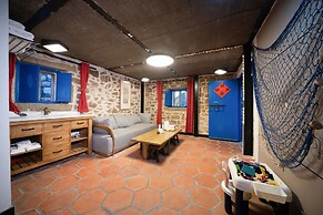 Pingtan Travel Notes Cat Head