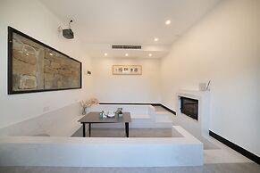 Pingtan Travel Notes Cat Head