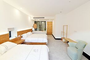 Pingtan Travel Notes Cat Head