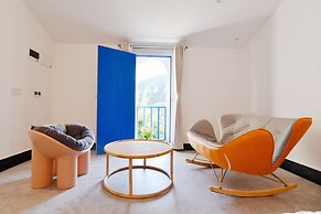 Pingtan Travel Notes Cat Head