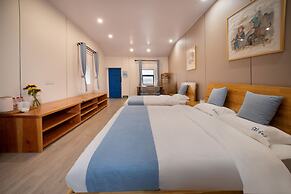 Pingtan Travel Notes Cat Head