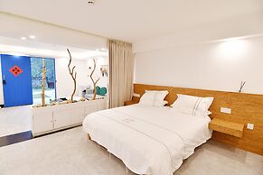 Pingtan Travel Notes Cat Head