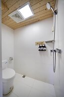 Pingtan Travel Notes Cat Head