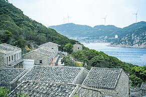 Pingtan Travel Notes Cat Head