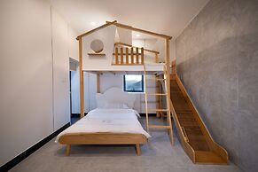 Pingtan Travel Notes Cat Head