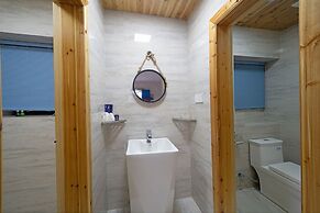 Pingtan Travel Notes Cat Head