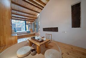 Pingtan Travel Notes Cat Head