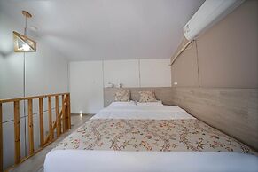 Pingtan Travel Notes Cat Head