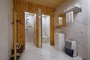 Pingtan Travel Notes Cat Head