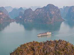 Indochine Grand Lan Ha Bay