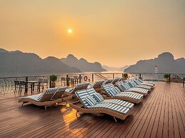 Indochine Grand Lan Ha Bay