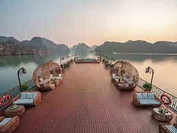 Indochine Grand Lan Ha Bay