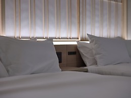 Premium Apart MONday KYOTO GOJO