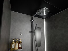 Premium Apart MONday KYOTO GOJO