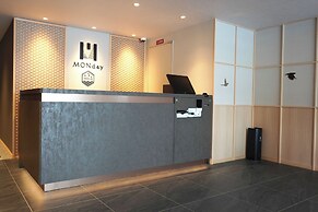 Premium Apart MONday KYOTO GOJO