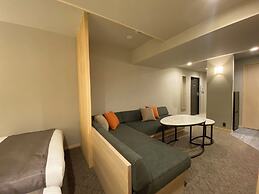 Premium Apart MONday KYOTO GOJO