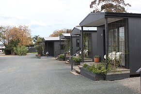 Lunar Cabins