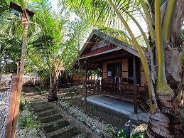 Maryan Moyo Bungalows and resto
