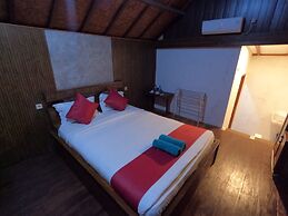 Maryan Moyo Bungalows and resto