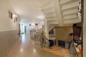 Pax Hotel Sunrise Inn