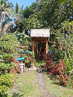 Queenara Local House