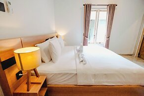 Queenara Local House