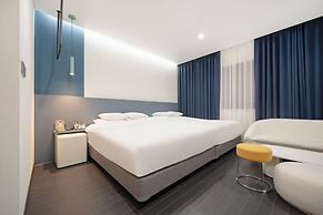 HOTEL GRAND PARIS