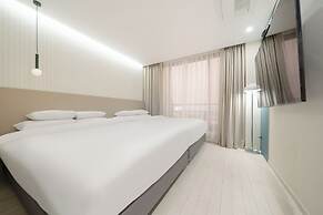 HOTEL GRAND PARIS