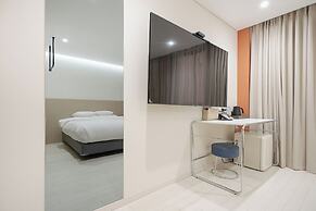 HOTEL GRAND PARIS