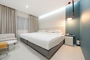 HOTEL GRAND PARIS
