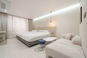 HOTEL GRAND PARIS